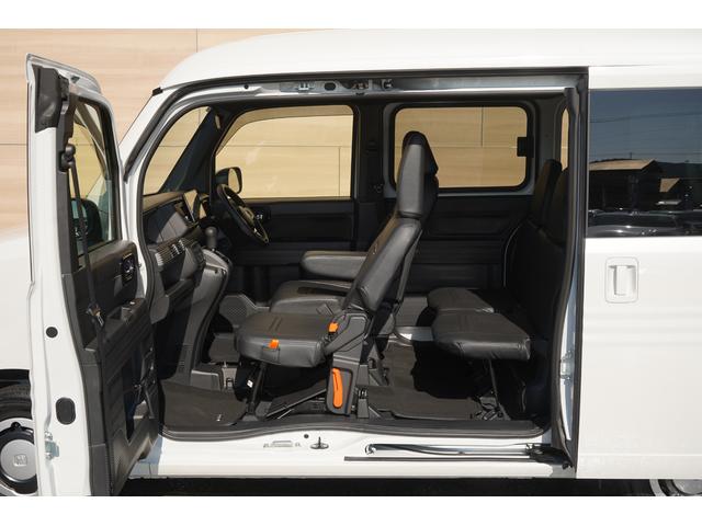 Ｎ−ＶＡＮの特徴の一つがセンターピラーレス☆ダブルビッグ大開口で最大開口幅は１５８０ｍｍとなり人の乗降はもちろんのこと、荷物の積み下ろしも簡単に行えます☆