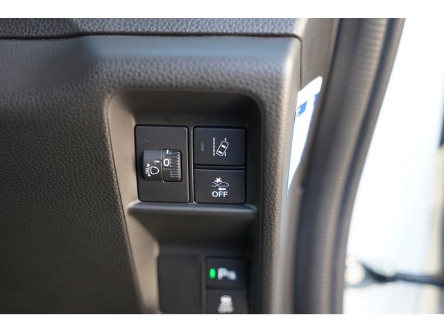 路外逸脱制御スイッチ・ＣＭＢＳスイッチ☆前方の車輛や歩行者などを検知し、衝突の回避や被害軽減をサポートする機能です☆