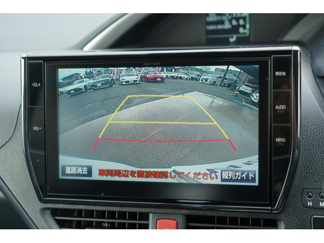 ヴォクシー ＺＳ　煌ＩＩ　純正１０インチＳＤナビＴＶ　１１インチ後席モニター　バックカメラ　クリアランスソナー　衝突軽減　ＬＥＤヘッドライト　両側パワースライドドア　アイドリングストップ　スマートキー　ビルトインＥＴＣ（7枚目）