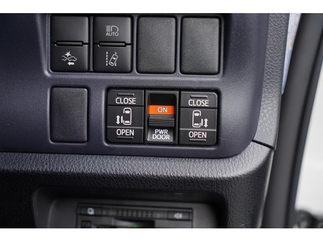 ヴォクシー ＺＳ　煌ＩＩ　純正１０インチＳＤナビＴＶ　１１インチ後席モニター　バックカメラ　クリアランスソナー　衝突軽減　ＬＥＤヘッドライト　両側パワースライドドア　アイドリングストップ　スマートキー　ビルトインＥＴＣ（29枚目）