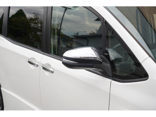 ヴォクシー ＺＳ　煌ＩＩ　純正１０インチＳＤナビＴＶ　１１インチ後席モニター　バックカメラ　クリアランスソナー　衝突軽減　ＬＥＤヘッドライト　両側パワースライドドア　アイドリングストップ　スマートキー　ビルトインＥＴＣ（36枚目）