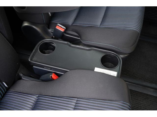 ヴォクシー ＺＳ　煌ＩＩ　純正１０インチＳＤナビＴＶ　１１インチ後席モニター　バックカメラ　クリアランスソナー　衝突軽減　ＬＥＤヘッドライト　両側パワースライドドア　アイドリングストップ　スマートキー　ビルトインＥＴＣ（46枚目）