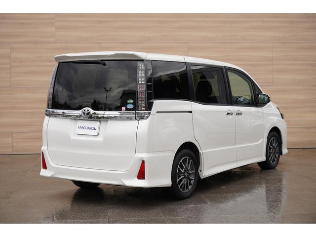 ヴォクシー ＺＳ　煌ＩＩ　純正１０インチＳＤナビＴＶ　１１インチ後席モニター　バックカメラ　クリアランスソナー　衝突軽減　ＬＥＤヘッドライト　両側パワースライドドア　アイドリングストップ　スマートキー　ビルトインＥＴＣ（69枚目）