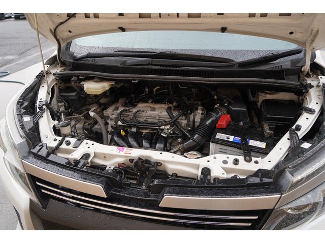 ヴォクシー ＺＳ　煌ＩＩ　純正１０インチＳＤナビＴＶ　１１インチ後席モニター　バックカメラ　クリアランスソナー　衝突軽減　ＬＥＤヘッドライト　両側パワースライドドア　アイドリングストップ　スマートキー　ビルトインＥＴＣ（70枚目）
