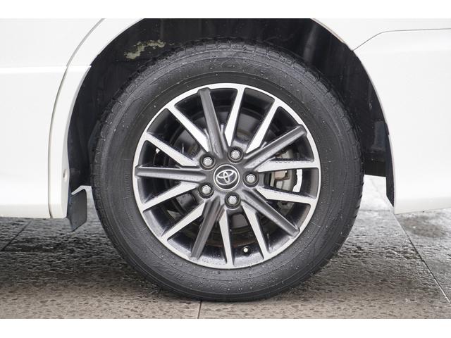 ヴォクシー ＺＳ　煌ＩＩ　純正１０インチＳＤナビＴＶ　１１インチ後席モニター　バックカメラ　クリアランスソナー　衝突軽減　ＬＥＤヘッドライト　両側パワースライドドア　アイドリングストップ　スマートキー　ビルトインＥＴＣ（74枚目）