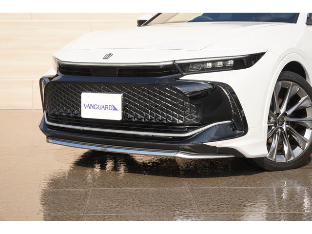 クラウンクロスオーバー Gアドバンスド・レザーパッケージ モデリスタエアロ・カラードフェンダー 黒革シート 12.3インチディスプレーオーディオ パノラミックビュー デジタルインナーミラー LEDヘッドライト シートヒーター・クーラー 前後ドラレコ ETC(9枚目)