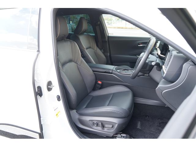 クラウンクロスオーバー Gアドバンスド・レザーパッケージ モデリスタエアロ・カラードフェンダー 黒革シート 12.3インチディスプレーオーディオ パノラミックビュー デジタルインナーミラー LEDヘッドライト シートヒーター・クーラー 前後ドラレコ ETC(16枚目)