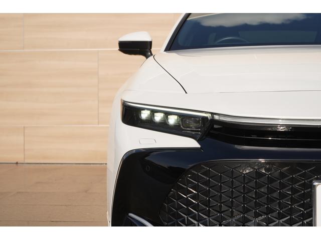 クラウンクロスオーバー Gアドバンスド・レザーパッケージ モデリスタエアロ・カラードフェンダー 黒革シート 12.3インチディスプレーオーディオ パノラミックビュー デジタルインナーミラー LEDヘッドライト シートヒーター・クーラー 前後ドラレコ ETC(18枚目)