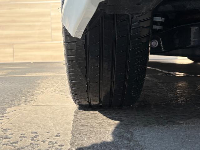 クラウンクロスオーバー Gアドバンスド・レザーパッケージ モデリスタエアロ・カラードフェンダー 黒革シート 12.3インチディスプレーオーディオ パノラミックビュー デジタルインナーミラー LEDヘッドライト シートヒーター・クーラー 前後ドラレコ ETC(80枚目)