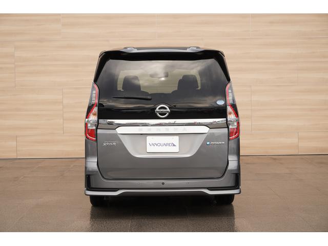 セレナ e-パワー ハイウェイスターV 純正10インチナビTV 11インチ後席モニター アラウンドビュー インテリジェントルームミラー セーフティパックA ツートーンカラー LEDヘッドライト 両側パワースライドドア 前後ドラレコ ETC(11枚目)