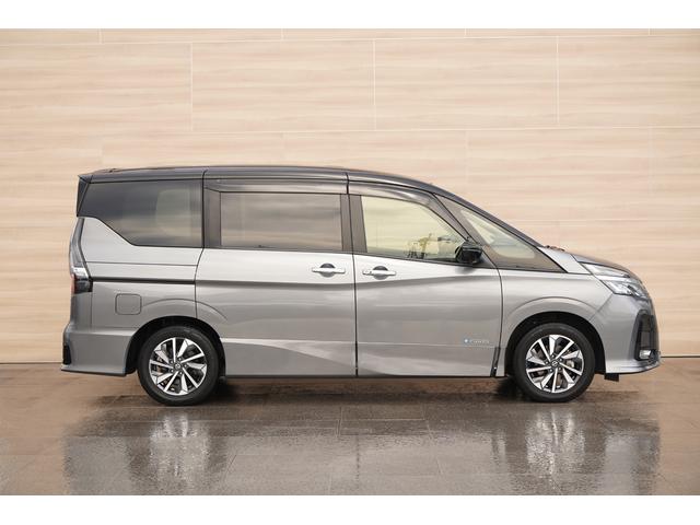 セレナ e-パワー ハイウェイスターV 純正10インチナビTV 11インチ後席モニター アラウンドビュー インテリジェントルームミラー セーフティパックA ツートーンカラー LEDヘッドライト 両側パワースライドドア 前後ドラレコ ETC(19枚目)