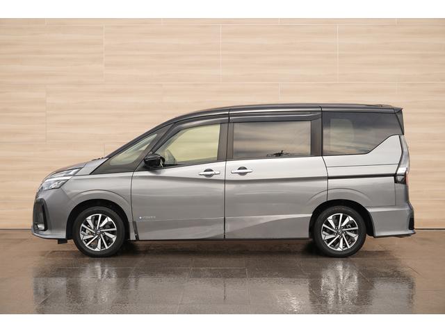 セレナ e-パワー ハイウェイスターV 純正10インチナビTV 11インチ後席モニター アラウンドビュー インテリジェントルームミラー セーフティパックA ツートーンカラー LEDヘッドライト 両側パワースライドドア 前後ドラレコ ETC(20枚目)