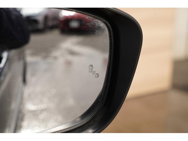 セレナ e-パワー ハイウェイスターV 純正10インチナビTV 11インチ後席モニター アラウンドビュー インテリジェントルームミラー セーフティパックA ツートーンカラー LEDヘッドライト 両側パワースライドドア 前後ドラレコ ETC(26枚目)