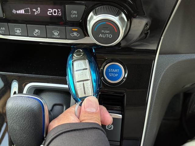 セレナ e-パワー ハイウェイスターV 純正10インチナビTV 11インチ後席モニター アラウンドビュー インテリジェントルームミラー セーフティパックA ツートーンカラー LEDヘッドライト 両側パワースライドドア 前後ドラレコ ETC(28枚目)