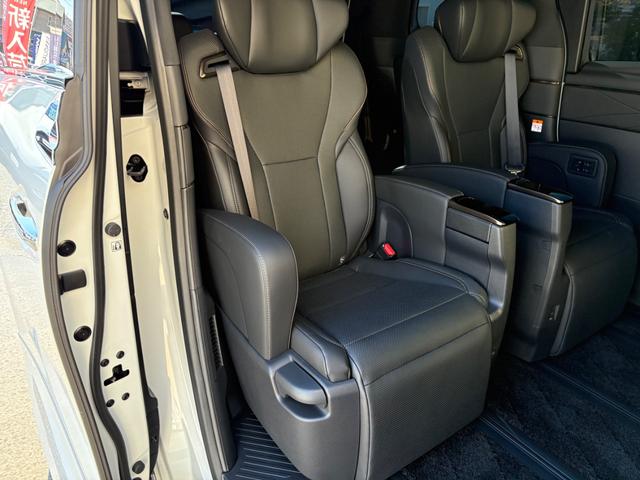 アルファードハイブリッド Ｚ　改良後モデル　左右独立ムーンルーフ　モデリスタエアロ・モデリスタアルミ　トヨタチームメイト　ＪＢＬサウンド　リアエンターテイメント　ＨＤＭＩ　ヘッドアップディスプレイ　デジタルインナーミラー　ドラレコ（66枚目）