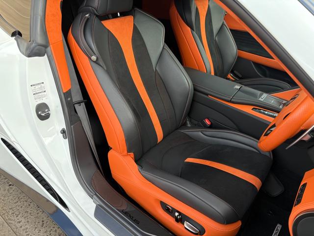 ＬＣ ＬＣ５００　Ｓパッケージ　マークレビンソン　ＴＲＤエアロ　オレンジ／ブラック内装　カーボンルーフ　ＯＰブラックグリル・ランプガーニッシュ・ロッカーパネルモーディング　オレンジブレーキキャリパー　ヘッドアップディスプレイ　寒冷地（65枚目）