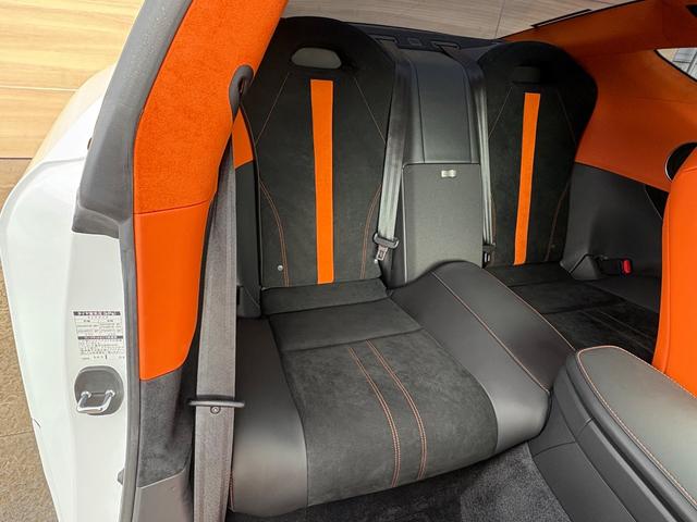 ＬＣ ＬＣ５００　Ｓパッケージ　マークレビンソン　ＴＲＤエアロ　オレンジ／ブラック内装　カーボンルーフ　ＯＰブラックグリル・ランプガーニッシュ・ロッカーパネルモーディング　オレンジブレーキキャリパー　ヘッドアップディスプレイ　寒冷地（67枚目）