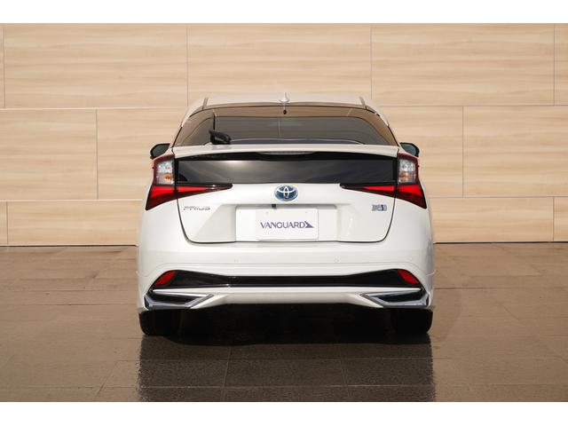 プリウス Ｓツーリングセレクション　モデリスタエアロ　純正９インチＳＤナビＴＶ　バックカメラ　電子インナーミラー　衝突軽減　クリアランスソナー　ＬＥＤヘッドライト　シートヒーター　前後ドラレコ　エンジンスターター　ＥＴＣ２．０（12枚目）