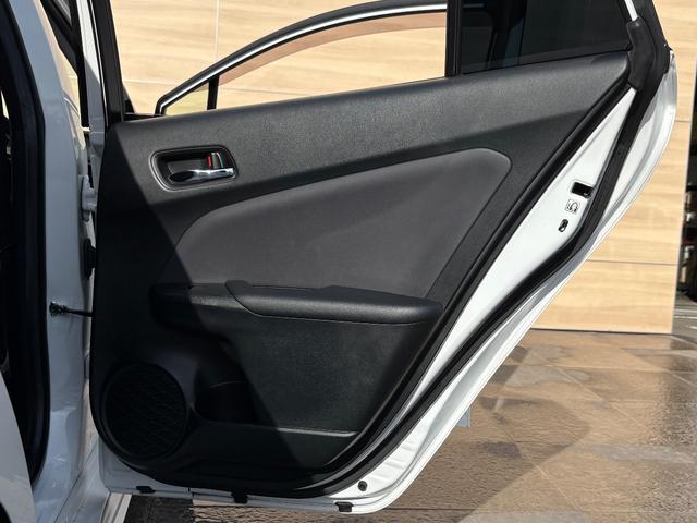 プリウス Ｓツーリングセレクション　モデリスタエアロ　純正９インチＳＤナビＴＶ　バックカメラ　電子インナーミラー　衝突軽減　クリアランスソナー　ＬＥＤヘッドライト　シートヒーター　前後ドラレコ　エンジンスターター　ＥＴＣ２．０（67枚目）