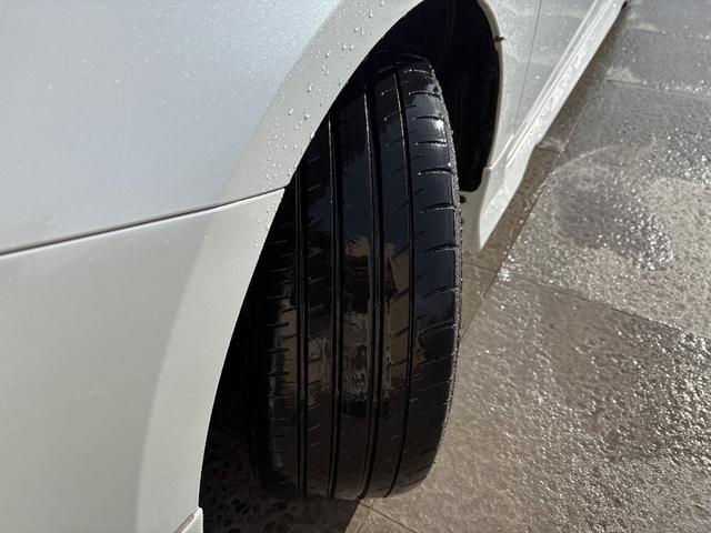 プリウス Ｓツーリングセレクション　モデリスタエアロ　純正９インチＳＤナビＴＶ　バックカメラ　電子インナーミラー　衝突軽減　クリアランスソナー　ＬＥＤヘッドライト　シートヒーター　前後ドラレコ　エンジンスターター　ＥＴＣ２．０（78枚目）