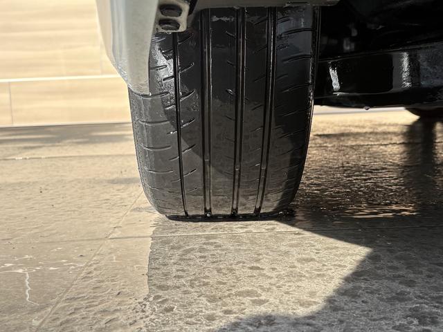 プリウス Ｓツーリングセレクション　モデリスタエアロ　純正９インチＳＤナビＴＶ　バックカメラ　電子インナーミラー　衝突軽減　クリアランスソナー　ＬＥＤヘッドライト　シートヒーター　前後ドラレコ　エンジンスターター　ＥＴＣ２．０（80枚目）