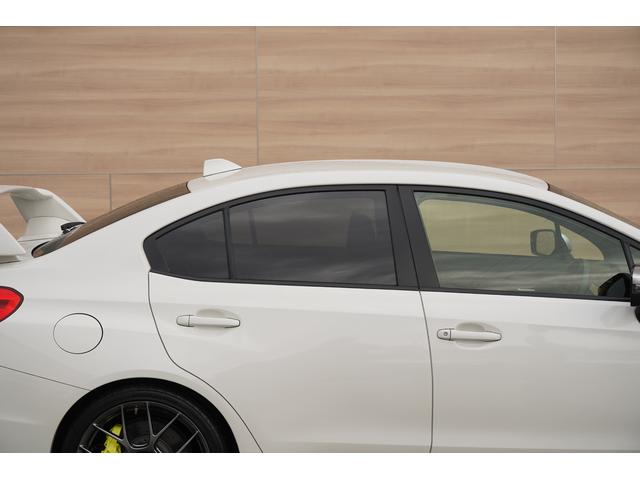 �v���C�o�V�[�K���X��������Ȃ̉��K����Z�L�����e�B�������߂邽�߂ɑ�������Ă���u�����Օ�����ۂX���[�N���K���X�v�ł������A�h�A�A���A�N�H�[�^�[�K���X�A���A�E�B���h�E�ɍ̗p����Ă��܂���