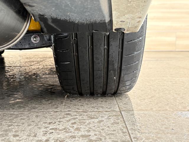 �y�e���E������E�ϋv���ɗD�ꂽ�A�[�N�o���A�Q�P�z�y�������E����E�h�����ɗD�ꂽ�I�N���[�i�z�y����y�ȃ|���}�[�̃t�b�f�R�[�e�B���O�z�ƂR��ނ̃R�[�e�B���O����葵���Ă���܂���