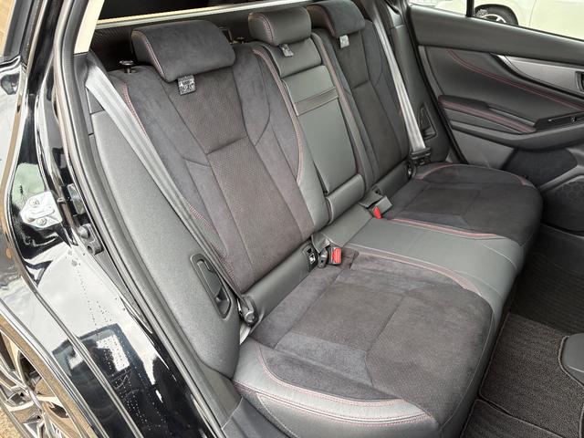 �`�h�r���莑�i���擾�������ЃX�^�b�t�ƁA��O�ҋ@�ւ̓��{�����ԍ��苦��̃v���̊Ӓ�m�ɂ���ĎԂ̏�Ԃ��_�u���`�F�b�N���Ă���܂���