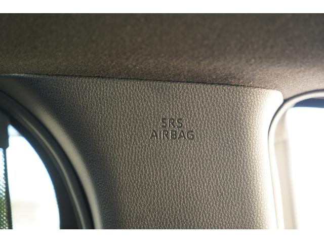 �r�q�r�J�[�e���G�A�o�b�N���������p�̓V������ɓ�������Ă���A���ʏՓ˂≡�]���ɏu���ɓW�J������̓�����ی삷����S�����ł���