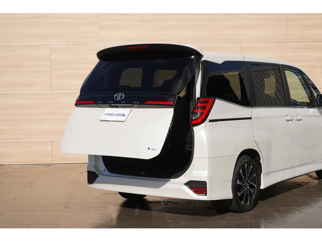 ���E���̃t���[�X�g�b�v�o�b�N�h�A�������o�b�N�h�A��r���̈ʒu�ŕێ����邱�Ƃ��ł��܂�����낪�����Ă��ו��̐ςݍ��݂��ł��܂�����x�ʒu��ێ�������͕����̂ݍ쓮����\���ɂȂ��Ă��܂���