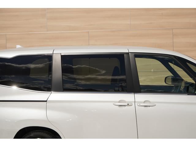 �v���C�o�V�[�K���X��������Ȃ̉��K����Z�L�����e�B�������߂邽�߂ɑ�������Ă���u�����Օ�����ۂX���[�N���K���X�v�ł������A�h�A�A���A�N�H�[�^�[�K���X�A���A�E�B���h�E�ɍ̗p����Ă��܂���