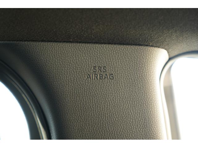 �r�q�r�J�[�e���G�A�o�b�N���������p�̓V������ɓ�������Ă���A���ʏՓ˂≡�]���ɏu���ɓW�J������̓�����ی삷����S�����ł���