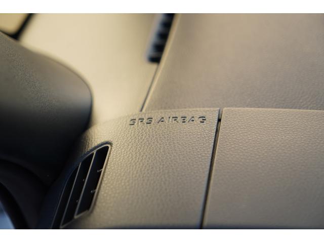 ����ȃG�A�o�b�N����������ȃG�A�o�b�O�́A�O���Փˎ��ɓW�J���ē���҂̓����A�����ւ̏Ռ����y��������S�����ł���