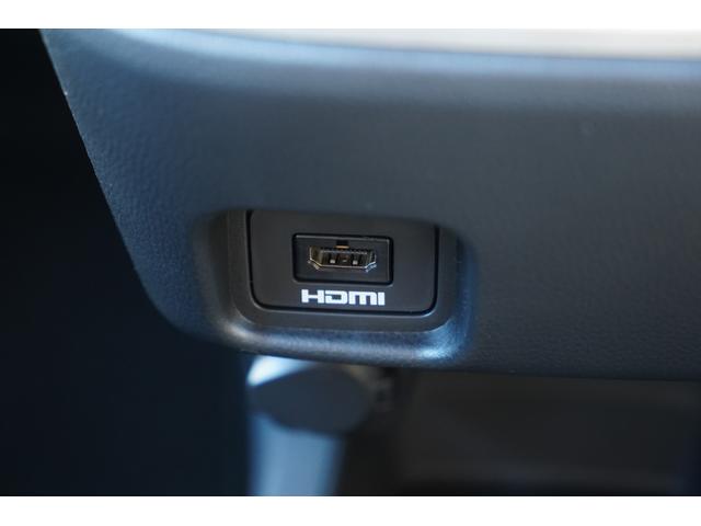 �g�c�l�h�ڑ��\�P�b�g�������g�c�l�h���X�}�z�ɐڑ����邱�ƂŁA�X�}�z�̉�ʂ����̂܂܃f�B�X�v���C�ɉf���o�����Ƃ��ł��܂����X�}�z�łx�����s�����������Đ����A�f�B�X�v���C�Ŏ���������ł��܂���