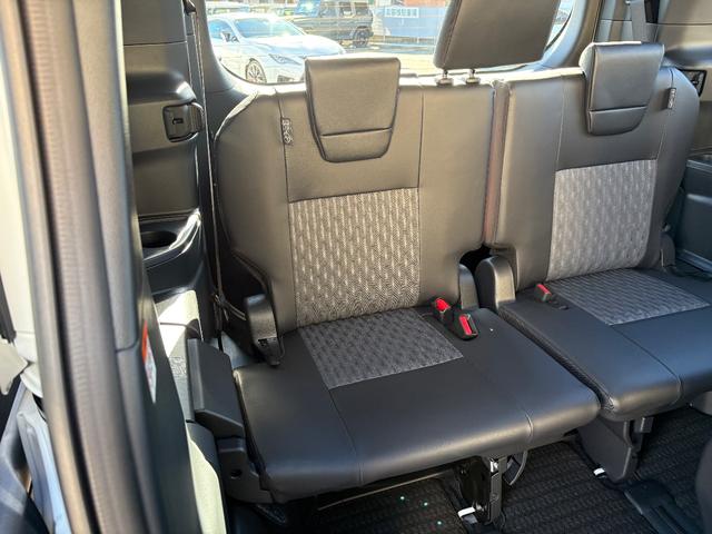 ���Ђ͒����^�A�ǉ��R�^�A�x�ǎw��H����������Ă���܂��B���_��Ԃ͎��ЍH��܂��̓f�B�[���[�ɂē_�������v���܂��B�Ԍ��c�̗L���ɂ���ĂP�N�܂��͂Q�N�_�������L�^��E�_���X�e�b�J�[�����Ĕ[�Ԓv���܂���