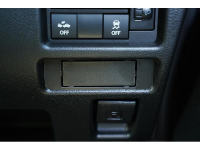 ハスラー タフワイルドターボ　届出済未使用車　ターボ　２トーンカラー　９インチメモリーナビＴＶ　ＤＶＤプレーヤー　全方位モニター　衝突軽減　誤発進抑制　パーキングセンサー　ＬＥＤヘッドライト　シートヒーター　ブラックルーフレール（26枚目）