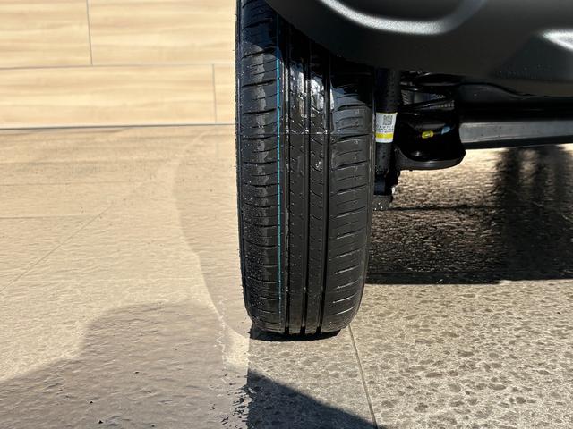 ハスラー タフワイルドターボ　届出済未使用車　ターボ　２トーンカラー　９インチメモリーナビＴＶ　ＤＶＤプレーヤー　全方位モニター　衝突軽減　誤発進抑制　パーキングセンサー　ＬＥＤヘッドライト　シートヒーター　ブラックルーフレール（80枚目）