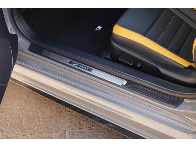 ���S����X�J�b�t�v���[�g�������Ԃ̏��~�肷��ۂɁA�X�e�b�v�ɏ�������Ȃ��悤�ɕی삵�Ă���܂���