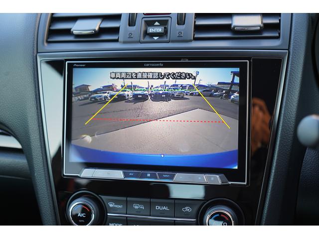 �o�b�N�J������������ޑ��쎞�Ɏ��q�̌���󋵂����j�^�[�Ŋm�F�ł���K�C�h���C���t����