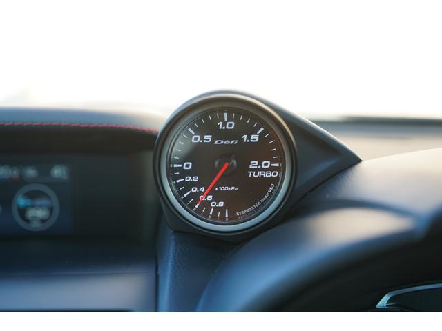 �c���������^�[�{���[�^�[�������^�[�{�`���[�W���[�ɂ��ߋ�����\�����Ă���郁�[�^�[���M�����Ǝ��F���ɗD��A�X�|�[�c���s��h���X�A�b�v�Ƃ��Ă��l�C�̃��[�^�[�ł���