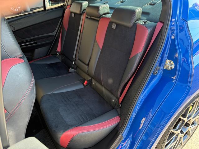 �y�e���E������E�ϋv���ɗD�ꂽ�A�[�N�o���A�Q�P�z�y�������E����E�h�����ɗD�ꂽ�I�N���[�i�z�y����y�ȃ|���}�[�̃t�b�f�R�[�e�B���O�z�ƂR��ނ̃R�[�e�B���O����葵���Ă���܂���