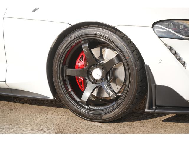 スープラ ＲＺ　ＭＡＸＯＲＩＤＯＲＡＣＩＮＧエアロ　ＡＤＶＡＮＲａｃｉｎｇ１９インチアルミ　ヨコハマＡＤＶＡＮ　ＮＥＯＶＡ　ＨＫＳカーボンブレース　ＲＥＡＬステアリング　Ｄｉｘｃｅｌ製ＳＤローター　ブレンボキャリパー（5枚目）