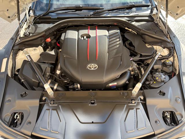 スープラ ＲＺ　ＭＡＸＯＲＩＤＯＲＡＣＩＮＧエアロ　ＡＤＶＡＮＲａｃｉｎｇ１９インチアルミ　ヨコハマＡＤＶＡＮ　ＮＥＯＶＡ　ＨＫＳカーボンブレース　ＲＥＡＬステアリング　Ｄｉｘｃｅｌ製ＳＤローター　ブレンボキャリパー（10枚目）