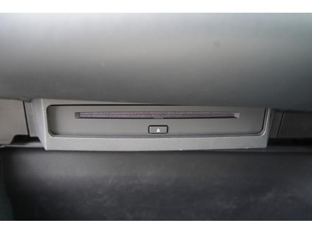 ���[�J�[�I�v�V�����̃f�B�X�v���C�I�[�f�B�I�v���X�̂c�u�c�E�b�c�v���[���[���������D���ȃA�[�e�B�X�g�̃��C�u�f����A���q���܂��ދ����Ȃ��悤�ɃA�j���Ȃǂ��Đ����Ȃ���h���C�u���y���ނ��Ƃ��ł��܂���