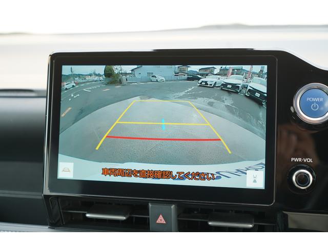 �o�b�N�J������������ޑ��쎞�Ɏ��q�̌���󋵂����j�^�[�Ŋm�F�ł���K�C�h���C���t�����N���A�����X�\�i�[��������