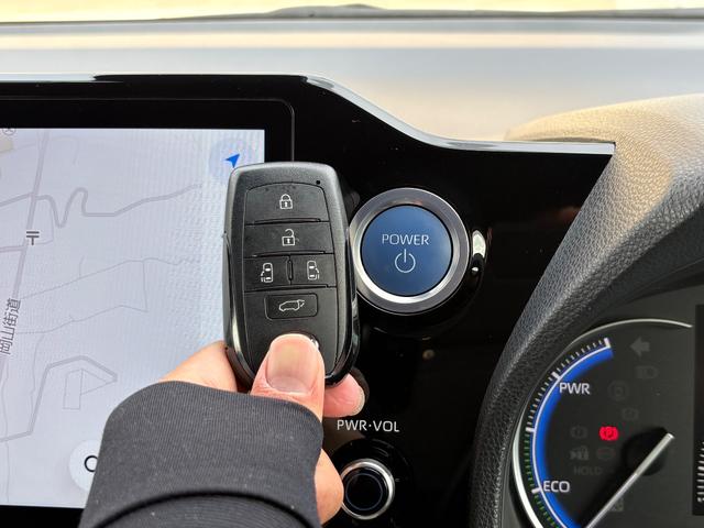 �G���W���X�^�[�g�E�X�g�b�v�X�C�b�`�������X�}�[�g�L�[���o�b�N��|�P�b�g�ɓ��ꂽ�܂܃X�C�b�`�����������ŃG���W���������邱�Ƃ��ł��܂���