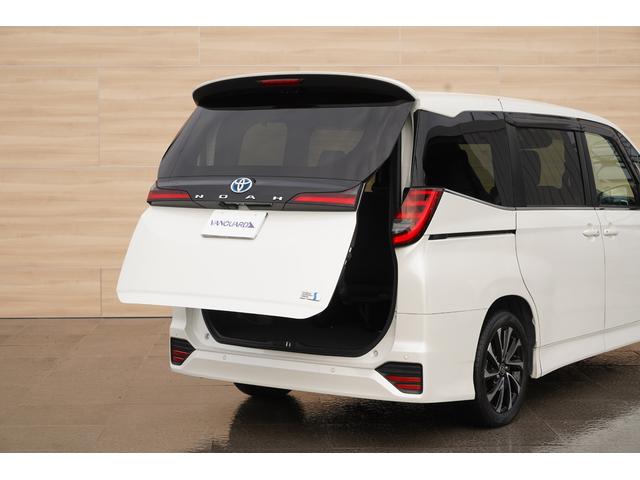 ���E���̃t���[�X�g�b�v�o�b�N�h�A�������o�b�N�h�A��r���̈ʒu�ŕێ����邱�Ƃ��ł��܂�����낪�����Ă��ו��̐ςݍ��݂��ł��܂�����x�ʒu��ێ�������͕����̂ݍ쓮����\���ɂȂ��Ă��܂���