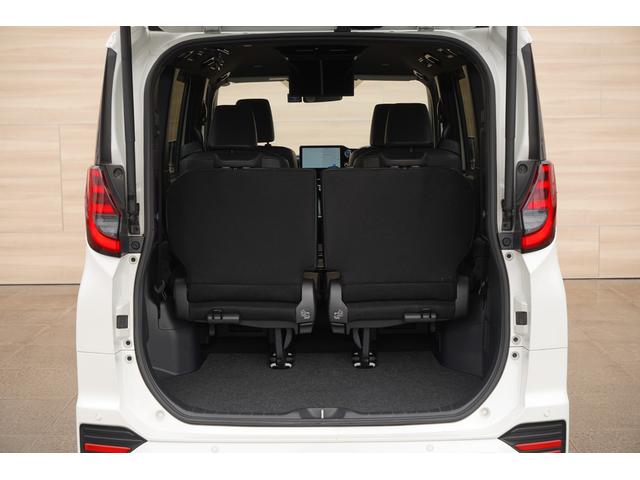 �p���[�o�b�N�h�A�������ύڃX�y�[�X���\���Ɋm�ۂ��ꂽ���Q�[�W���[�����T�[�h�V�[�g�𒵂ˏグ�邱�Ƃł���Ȃ�X�y�[�X���m�ۂł��܂���