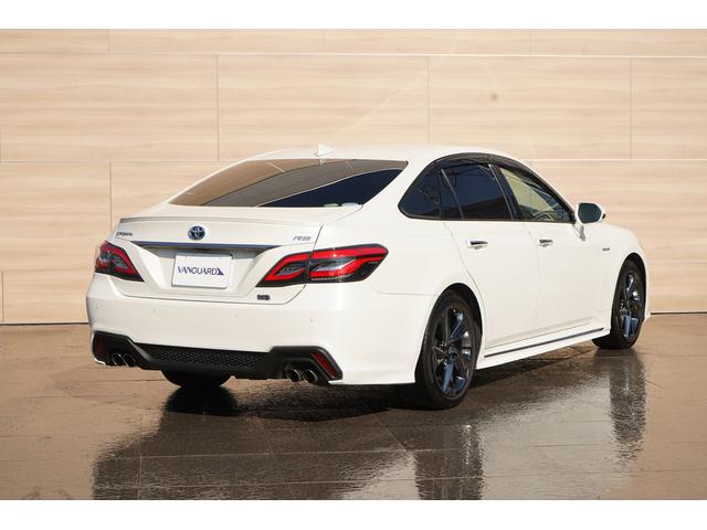 �`�h�r���莑�i���擾�������ЃX�^�b�t�ƁA��O�ҋ@�ւ̓��{�����ԍ��苦��̃v���̊Ӓ�m�ɂ���ĎԂ̏�Ԃ��_�u���`�F�b�N���Ă���܂���