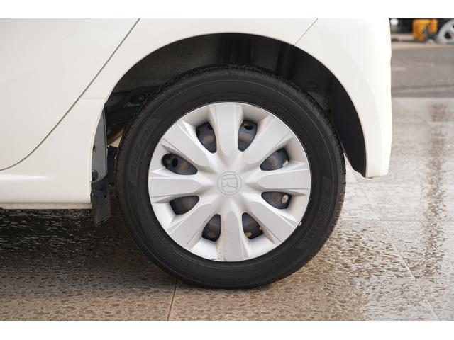 �`�h�r���莑�i���擾�������ЃX�^�b�t�ƁA��O�ҋ@�ւ̓��{�����ԍ��苦��̃v���̊Ӓ�m�ɂ���ĎԂ̏�Ԃ��_�u���`�F�b�N���Ă���܂���